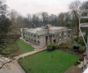 120180 Gezicht op de, deels ontmantelde, voormalige commandobunker aan het Servaasbolwerk te Utrecht, tijdens de sloop.